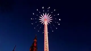 Around the World XXL Funtime Star Flyer Offride @ Edinburgh Christmas Market 2023 (2)