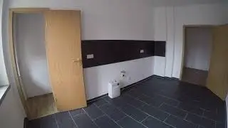 #Mietwohnung  -  2er WG geeignet,  3 Zimmer, gro&szlig;e Wohnk&uuml;che,  #Wannenbad ohne  Fenster, 1. Zimmer