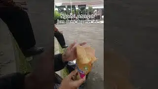 Ngantri setengah jam demi dapetin crepes #food #jajanan #jajananviral
