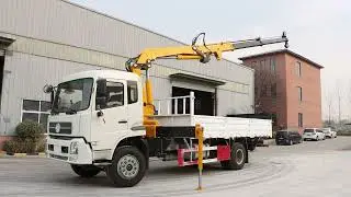 BOB-LIFT: Truck with 5 ton knuckle crane