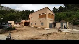 LARGE 4 BEDROOM COUNTRY HOME WITH POOL, FOR SALE IN COCENTAINA