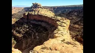 Entertaining visit to an archaeological site on Cedar Mesa