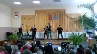 Танец под песню "Я не считаю минуты, я не считаю года"