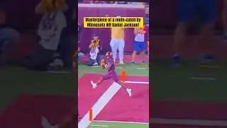 INSANE ROUTE + CATCH! 😱What was better the route or the catch? #collegefootball #footballhighlights