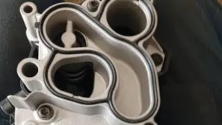 PROC&Eacute;DURE COMMENT CHANGER POMPE A EAU SKODA FABIA ESSENCE 