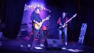 2 Distortionists 2025 01 31 Surly Wench Pub Tucson AZ