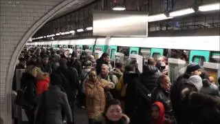 Paris metro ligne 13,  Place de Clichy