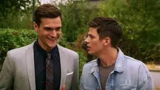the flash 4x06 opening scene