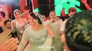 عبدالله المنشار والكابيتانو حسام حسن مكسرين المسرح