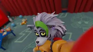Roxy's lovely bite UwU