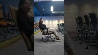 Corporate Leather Office Chair &ndash; Bulk Order Discounts | Ergonomic Support & Footrest #executivechair
