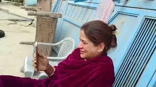Reena kanche Khel rahi thi