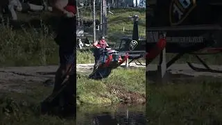 L&auml;rvinen testaa Watercross kelkkaa 💪🏼🪵 #pitbboys #l&auml;rvinen #lifestyle #vet&auml;&auml;vaa #watercross