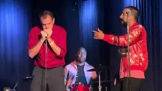 TOM WALBANK WITH THE AKI KUMAR BAND