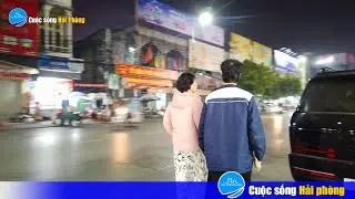 Trên đường phố ngày giáp Tết gặp điều bất ngờ
