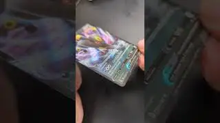Umbreon V 3D Pok&eacute;mon Card