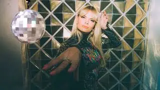 Erika Vikman - Syntisten Pöytä [DANCE REMIX] (AMISPOPPIA)