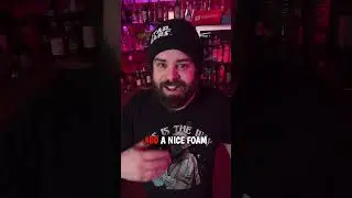 🍓 Клубничный виски сауэр ко Дню святого Валентина ❤️ #КоктейлиКДнюСвятогоВалентина #ВискиСауэр 🍓🥃