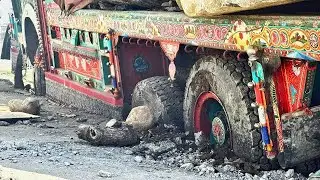 Top 04 Shocking Heavy Machine Accidents || 30 Ton Stone Track | Big buckets