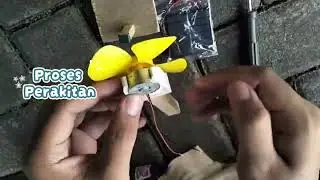 Analysing Solar-Powered Fans: Converting Light Energy into Kinetic Energy [] PM2025A KELOMPOK 5