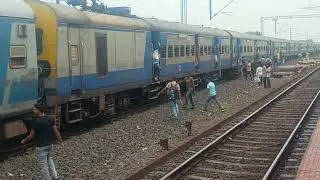 Bengal odisa bagha Jatin express pesenjar || Train pesenjar in odisa || Indian rail ||