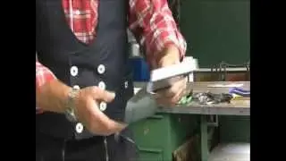 Клещи прямые для конвертов FREUND