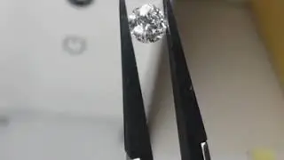 Certified 1.02ct Round F/SI2 Full Carbon Lab Diamond.