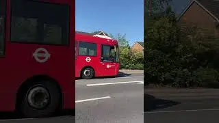 (RARE) TUK 8122 on the 404 to coulsdon