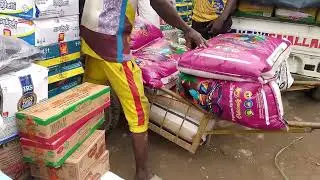 Halin da ake ciki a Kasuwar SINGA dake Kano na tashin farashin kayan abinci bayan bude Kasuwa