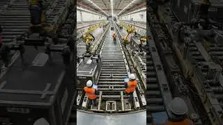 Precision choreography! Watching automated #factorytech #conveyor #robotarms #shorts #science