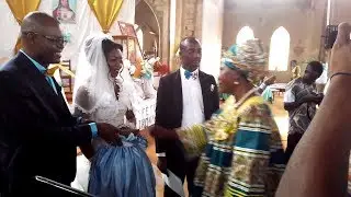14- Nuangue mempongo O Yeda