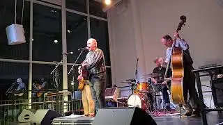 The Barnshakers - Standing Room Only