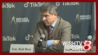 Лидер Сената Индианы хранит молчание, пока губернатор Браун и президент Трамп усиливают давление ...