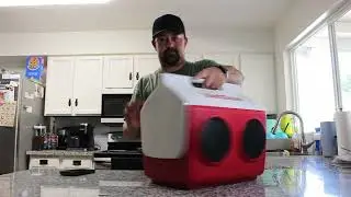 Комбинация динамика и кулера! Демонстрация продукта Kooltunes от Igloo!
