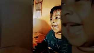 baby loughing. 😀