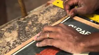 Madagascar Ambositra Artisans menuisiers / Madagascar Ambositra Crafts carpenters