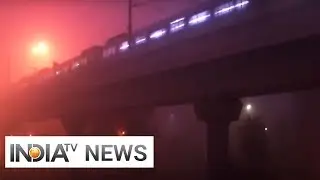 Delhi wakes up to foggy morning