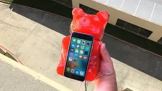 Сможет ли самый большой в мире мармеладный мишка защитить iPhone 6 при падении с высоты 30 метров? &mdash; GizmoSlip