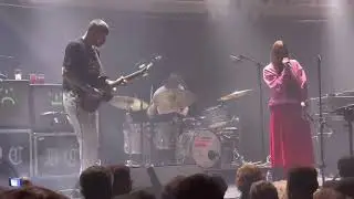 Dry Cleaning - Unsmart Lady 20 march 2023 Amsterdam Paradiso