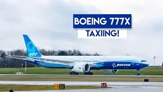 Boeing 777X Taxiing