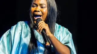 GRACE IDOWU SCATTERED EVERYWHERE WITH POWERFUL PRAISE 