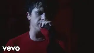 Indochine - Le baiser (Paradize Tour - Acte III &agrave; Paris-Bercy 2003)