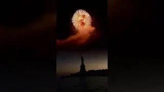 Happy New Years #newyear #newyear2023 #fireworks #statueofliberty