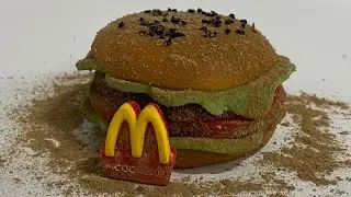 I Spent 1/5 Hours Trying To Clean The Squishy McDonald's Burger 🍔 