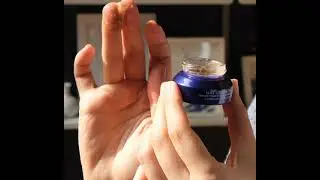 Sweet Cherry Polishing Lip Scrub Texture