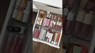 💄💋✨ #asmr #aesthetic #asmrsounds #makeup #lipstick #lipgloss #pink #aesthetic #organization #fyp