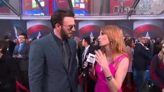 Chris Evans & Robert Downey Jr - Captain America: Civil War (Red Carpet Premiere)