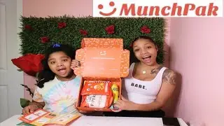 FIRST TIME EATING INTERNATIONAL SNACKS!!!!!!! | MUNCH PAK REVIEW/UNBOXING | KENSSSY