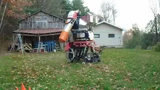 Unlike Kuratas my giant robot steers!