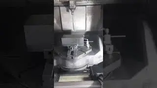 For Sale Hermle cnc C30 U . 2007 120 tools . Blum Laser Measuring system
